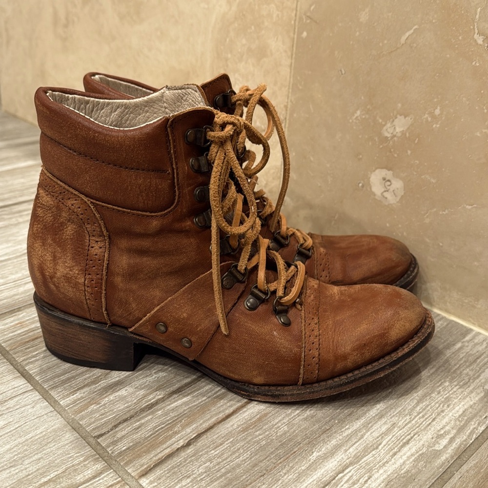 Freebird by Steven Gage boots, brown Women’s  size 9, like new - Picture 2 of 9